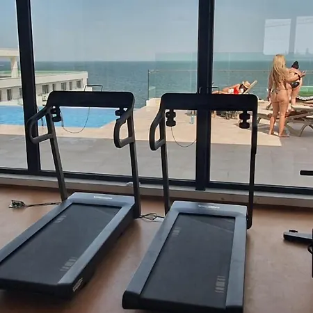 Infinity Sauna Jacuzzi Gym On Top Floor Fabulous Năvodari